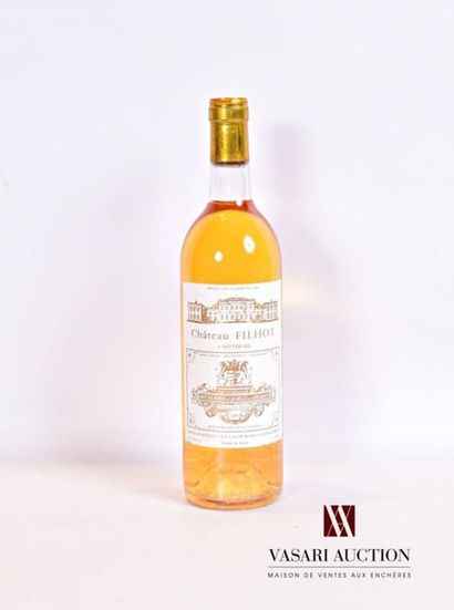 null 1 bouteille	Château FILHOT	Sauternes GCC	1988
	Et. un peu tachée. N : bas goulot/...