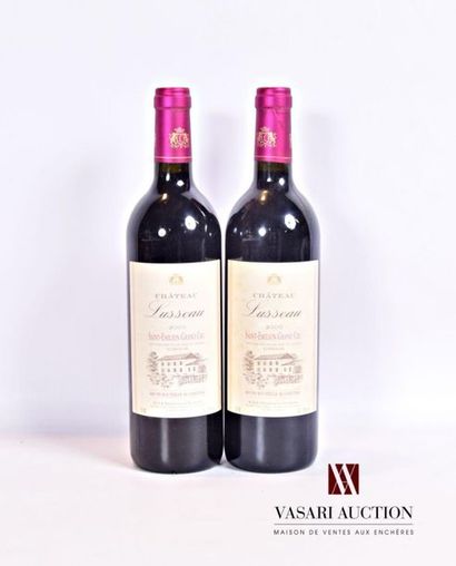 null 2 bouteilles	Château LUSSEAU	St Emilion GC	2000
	Et. un peu tachées. N : mi/bas...