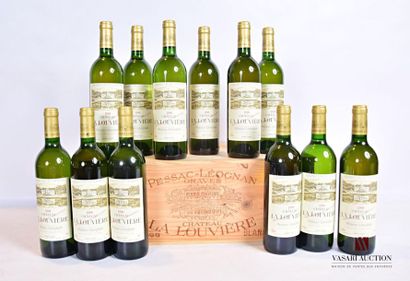 null 12 bouteilles	Château LA LOUVIÈRE	Graves blanc	1998
	Et. impeccables. N : 3...