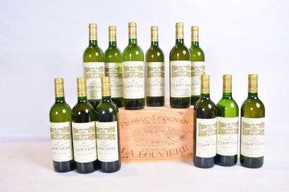 null 12 bouteilles	Château LA LOUVIÈRE	Graves blanc	1998
	Et. impeccables. N : 4...