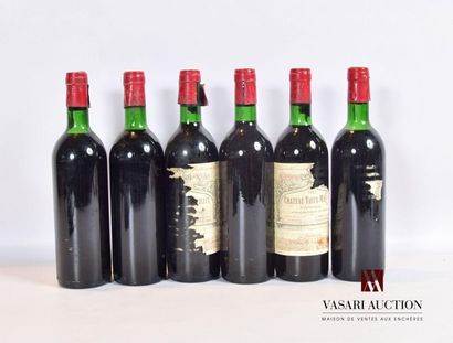null 6 bouteilles	Château VIEUX MAILLET	Pomerol	1982
	Et.: 1 partiellement déchirée,...