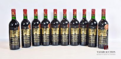 null 10 bouteilles	DOMAINE DES CAILLOUX	Bordeaux	1988
	Et.: 9 à peine tachées (1...