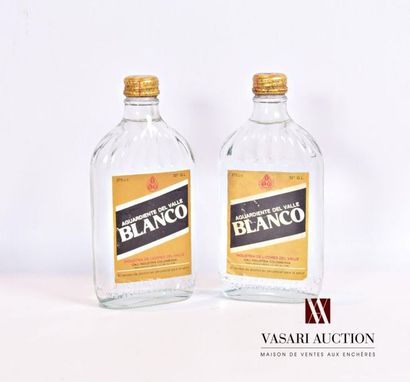 null 2 bouteilles	Aguardiente Del Valle BLANCO (Colombie)		
	35,7 cl - 32°. Et.:...