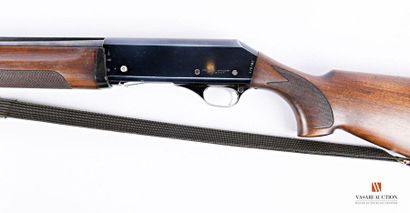 null Fusil de chasse semi automatique modèle ELLEGI, calibre 12/70, fabrication italienne...