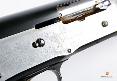 null Fusil de chasse semi automatique KFC Japan modèle Pine, calibre 12/70, canon...