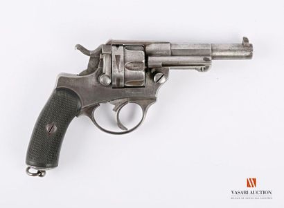null Revolver type officier sur le modèle 1874, calibre 11 mm, barillet à six chambres,...