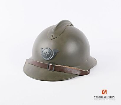 null Armée française : casque Adrian modèle 1926, attribut des chasseurs, jugulaire,...