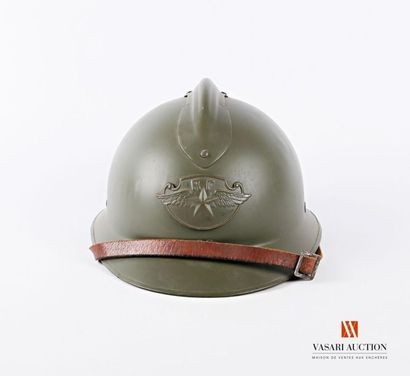 null Armée française : casque Adrian modèle 1926, attribut de l'armée de l'air, jugulaire,...