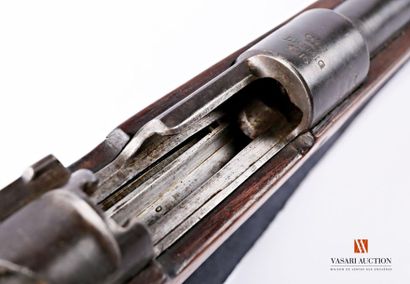 null Fusil réglementaire MAUSER modèle G 98, tonnerre marqué « Amberg 1916 », canon...