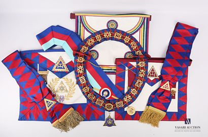 null ROYAL ARCH

Royal Arch Main Scarf, a Royal Arch Provincial Grand Officer Scarf,...