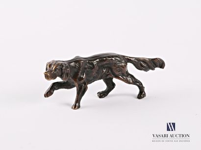 null Bronze subject with brown patina showing a hunting dog at rest

Length : 9 ...