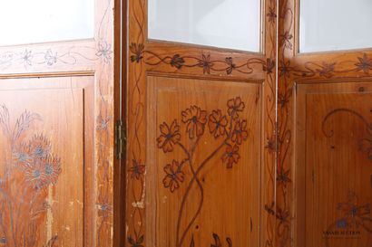 null Three leaf moulded natural wood screen, decorated with flowers and friezes of...