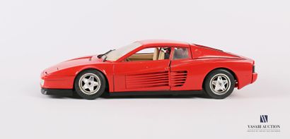 null BURAGO (Italie)

Voiture 1/18 Ferrari Testarossa (1984)

(état d'usage)