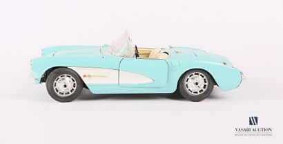 null BURAGO (Italie)

Voiture 1/18 Chevrolet Corvette (1957)

(état d'usage)