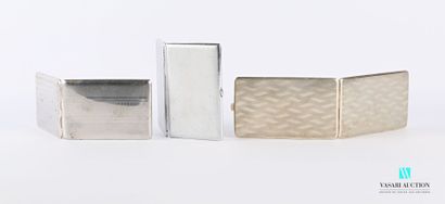 null Set of three hinged cigarette cases comprising :

-Metal cigarette case of rectangular...