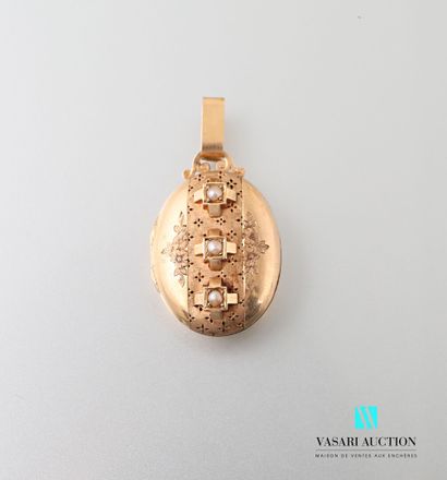 null Pendant medallion opening medallion in yellow gold 750 thousandths, the lid...