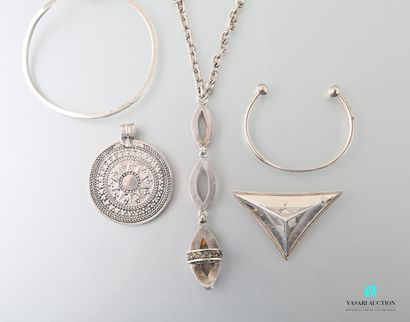 null Silver lot including a half rush bracelet, a medallion pendant, a triangular...