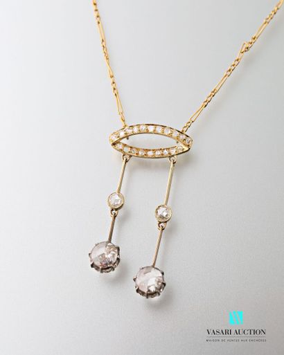 null Neglected necklace in 750-thousandths yellow gold, alternating mesh chain holding...