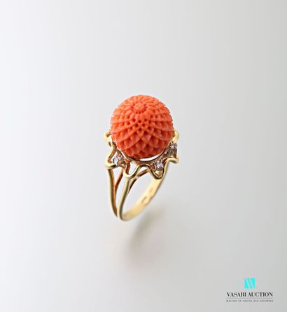 null Ring in 750 thousandths yellow gold, the ring formed of two gold threads, the...