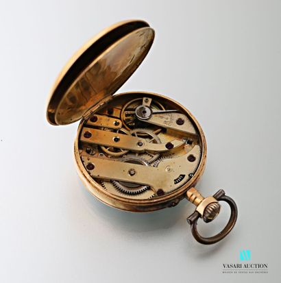 null Pocket watch in 750-thousandths yellow gold, chased back with floral and vegetal...