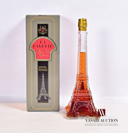 null 1 bouteille	Very Old Cognac "Eiffel Tower" mise LA FAYETTE		

	50 cl - 40°....