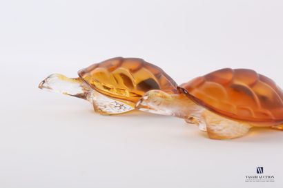 null LALIQUE France

Paire de tortues en cristal moulé translucide et ambré.

Signées...