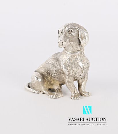 null Silver subject depicting a sitting long-haired dachshund 

Weight: 168.29 g

High....