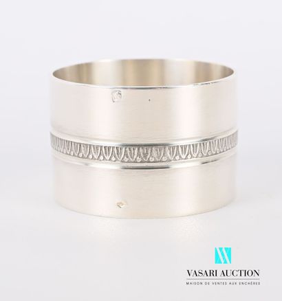 null Silver napkin ring decorated with a frieze of water leaves

Weight: 36.75 g

High....