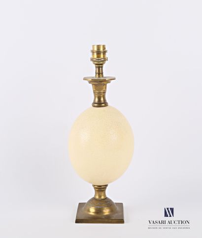 null Lamp base inserting an ostrich egg, bronze mount (Struthio camelus, unregulated)...