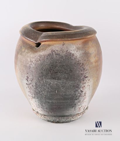 null ASTOUL Éric (Né en 1954)

Vase de forme ovoïde en grès, le col pincé en son...