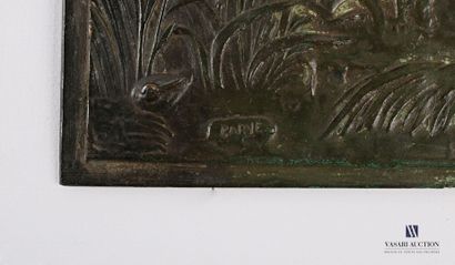 null BARYE, d'après

Plaque en bronze représentant un chien de chasse dans un marais...