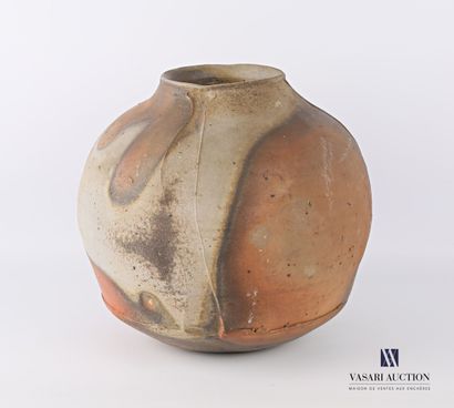 null ASTOUL Éric (Né en 1954)

Vase de forme sphérique en grès, la panse agrémentée...