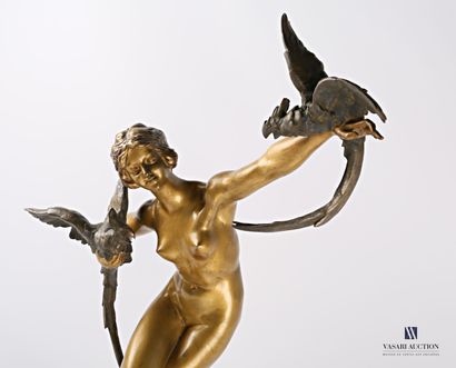 null COLINET Claire Jeanne Roberte (1880-1950)

La danseuse au perroquets

Bronze...