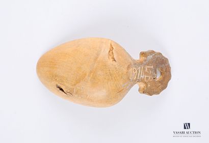 null Small skimming spoon with hemispherical notched grip and pierced with a semicircle....