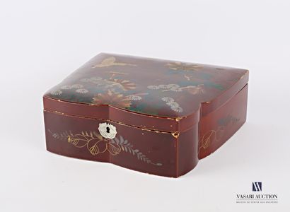 null Trapezoid-shaped lacquered boiled cardboard box with polychrome decoration and...
