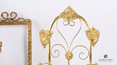 null Gilded metal set comprising an electrically mounted hand candleholder with its...