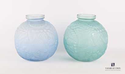 null Two moulded glass ball-shaped vases decorated with stylised foliage, one blue,...