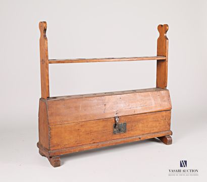 null Wooden billiard rack comprising nine compartments flanked by two uprights in...