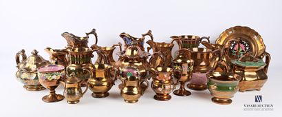 null JERSEY

Copper enamelled earthenware set with painted floral motifs and dance...