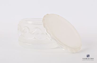 null LALIQUE France

Round box decorated with a frieze of swans on a sandblasted...