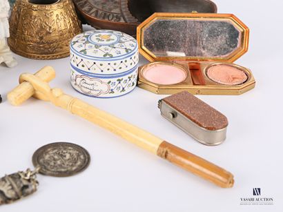 null Lot including a gilded metal inkwell in the shape of a dome decorated with antiquarian...