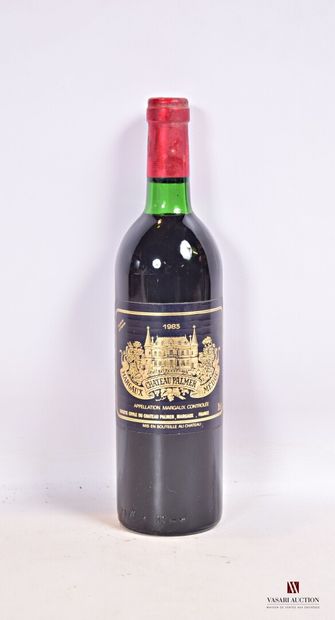 null 1 bouteille	Château PALMER	Margaux GCC	1983

	Et. impeccable. N : limite haut...