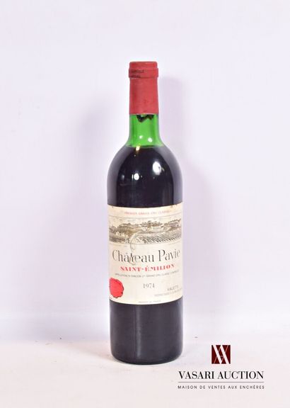 null 1 bouteille	Château PAVIE	St Emilion 1er GCC	1974

	Et. tachée (3 accrocs) mais...