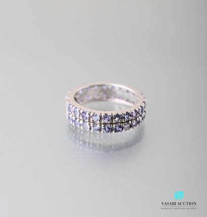 null 925 sterling silver ring set with violet stones in two rows 

Weight: 5.2 g...