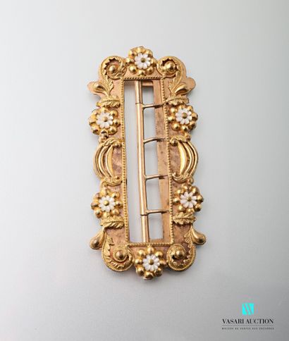 null Rectangular belt buckle in gold plated 19th century, decorated with flowers...