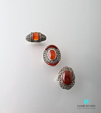 null Three 925 sterling silver rings set with marcasites and carnelian 

Gross weight:...