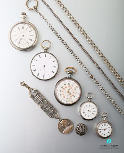 null Set of 19th century pocket watches: two silver neck watches, one decorated with...