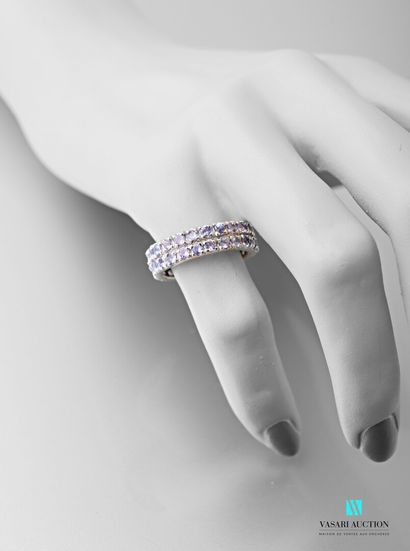 null 925 sterling silver ring set with violet stones in two rows 

Weight: 5.2 g...