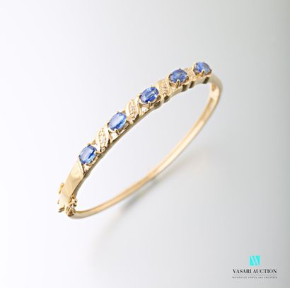null Rigid bracelet in vermeil adorned with five oval sized kyanites alternating...