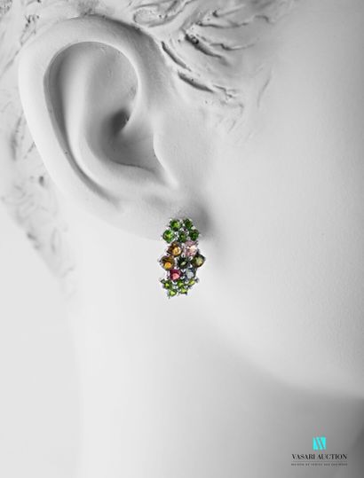 null Pair of 925 sterling silver earrings paved with multicoloured treated fine stones...